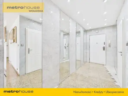 Warszawa ,  al. Jana Pawła II   4