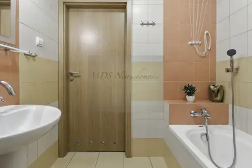 Warszawa ,  Skarbka z Gór   13