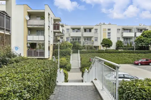 Warszawa ,  Skarbka z Gór   17