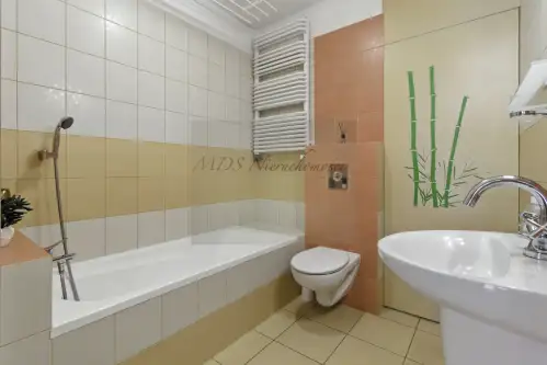 Warszawa ,  Skarbka z Gór   5