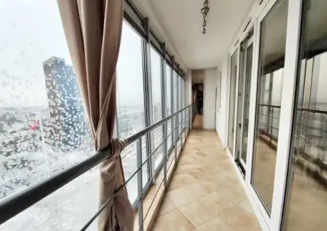 Warszawa ,  Aleja Jana Pawła Ii   13