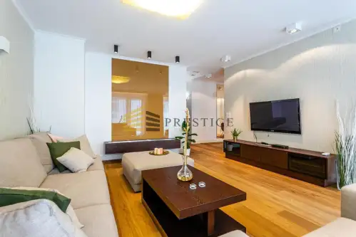  Warszawa   Grzybowska 