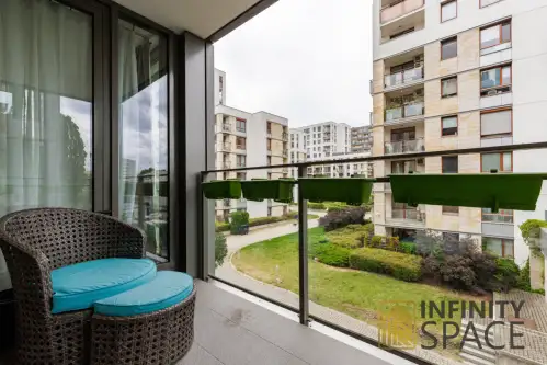 Warszawa ,  Obrzeżna   13