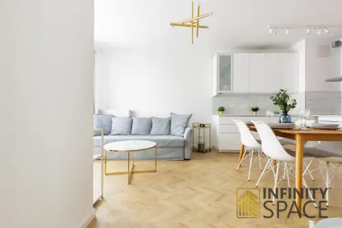 Warszawa ,  Obrzeżna   2