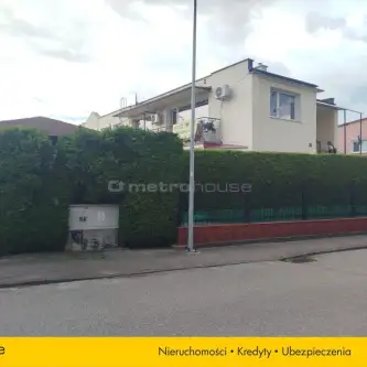 Ustka ,  Pułaskiego   9