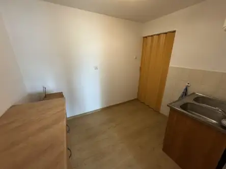 Kłodzko ,  Waleriana Łukasińskiego   6