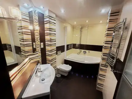 Warszawa ,  Melomanów   12