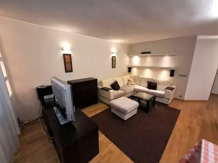 Warszawa ,  Melomanów   6