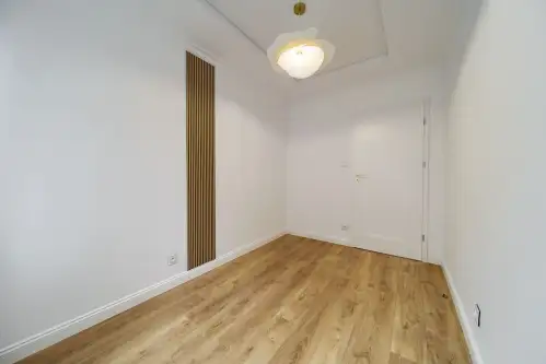 Głogów ,  Kosmonautów Polskich   14