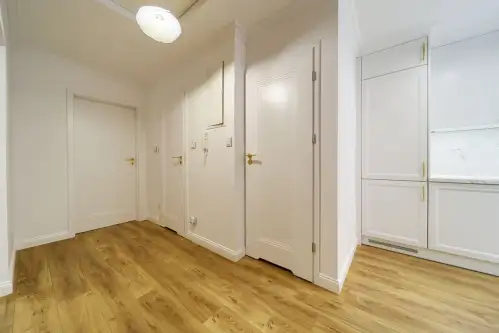 Głogów ,  Kosmonautów Polskich   17