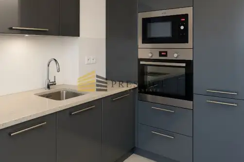 Warszawa ,  al. Wojska Polskiego   4