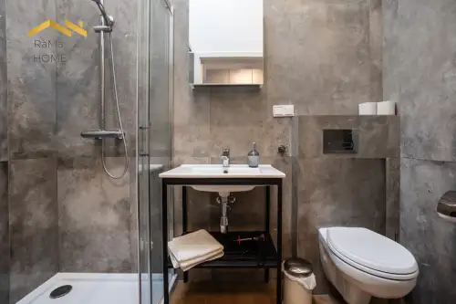 Kraków ,  Halicka   11