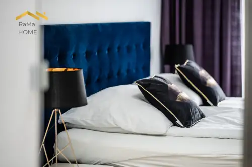 Kraków ,  Halicka   8