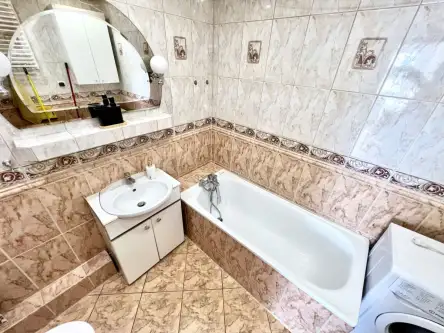 Głogów ,  Herbowa   14