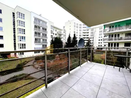 Warszawa ,  Gwiaździsta   12