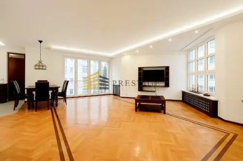 Warszawa ,  Gwiaździsta   2