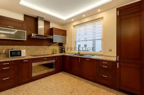 Warszawa ,  Gwiaździsta   5