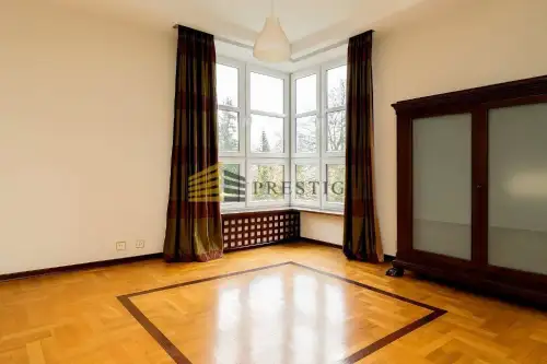 Warszawa ,  Gwiaździsta   6