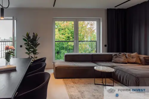 Leszno ,  Skarbowa   12