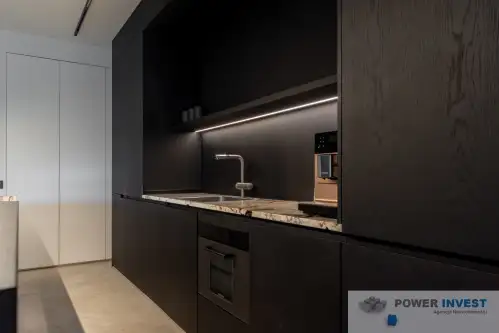 Leszno ,  Skarbowa   10