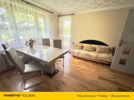 Kąty wrocławskie ,  Fabryczna   8