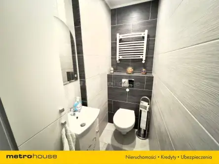 Kąty wrocławskie ,  Fabryczna   9