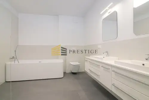 Warszawa ,  Królowej Marysieńki   11