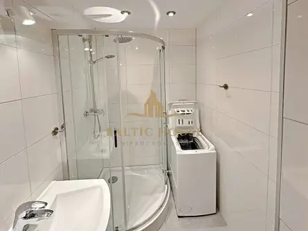 Gdynia ,  Krawiecka   8