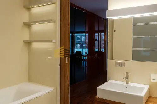 Warszawa ,  Chłodna   4