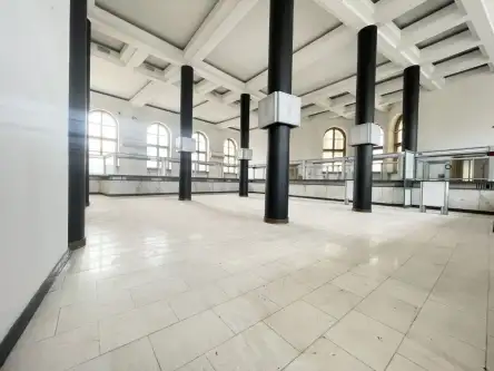 Ostrowiec świętokrzyski ,  Rynek   2