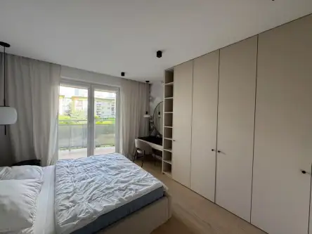 Warszawa ,  Wielicka   17