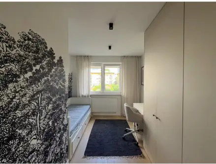 Warszawa ,  Wielicka   18