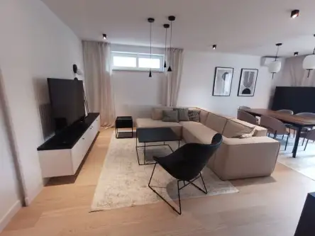 Warszawa ,  Wielicka   5