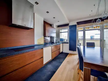 Warszawa ,  Al. Wilanowska   7