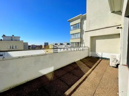 Warszawa ,  Aleja Jana Pawła Ii   9