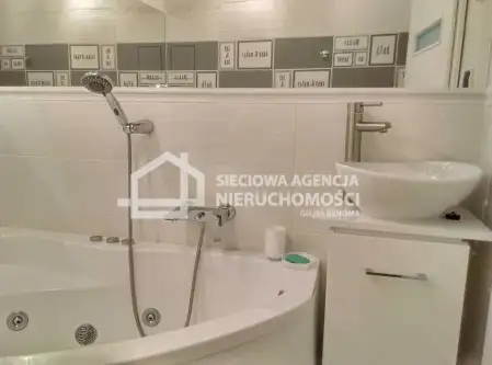 Gdynia ,  Władysława Iv   7