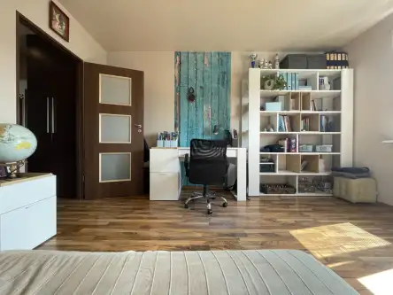 Ostrowiec świętokrzyski ,  Stawki   8