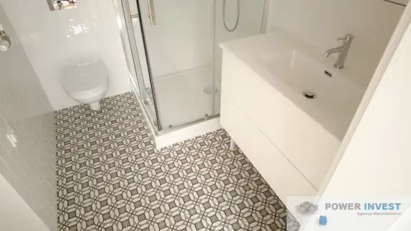 Leszno ,  pl. Jana Metziga   10