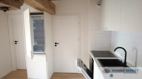 Leszno ,  pl. Jana Metziga   5