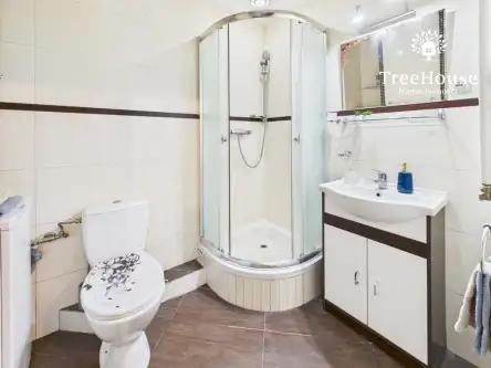 Biskupiec ,  Aleja broni   9