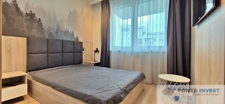 Kraków ,  Stefana Banacha   8