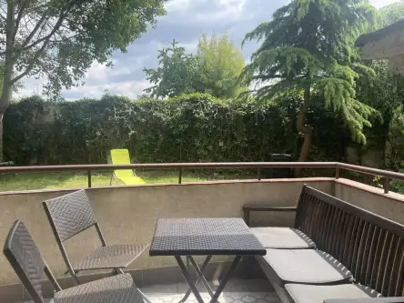 Warszawa ,  Lechicka   8