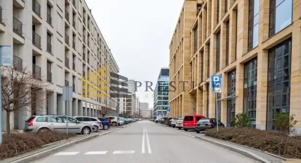 Warszawa ,  Pokorna   18