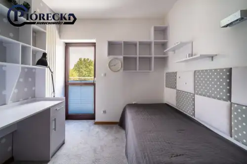 Kraków ,  Morelowa   8