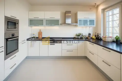 Warszawa ,  Al. Komisji Edukacji Narodowej   7