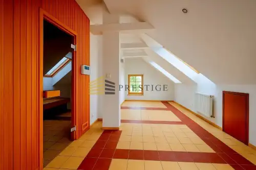 Bielawa ,  Warszawska   12