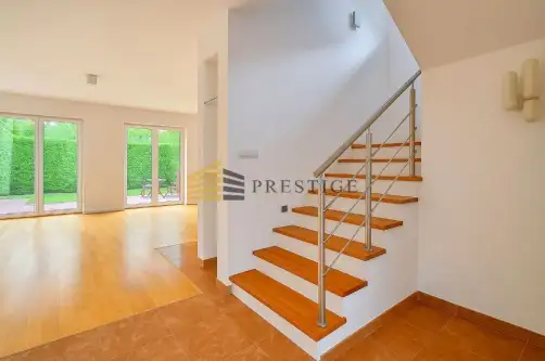 Bielawa ,  Warszawska   8