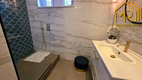 Tarnów ,  Czerwonych Klonów   13