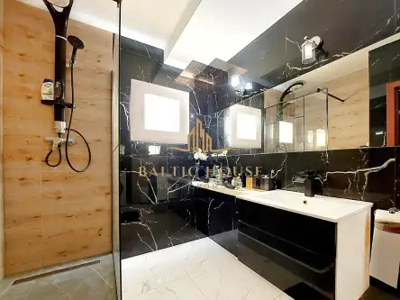 Gdynia ,  Legionów   6