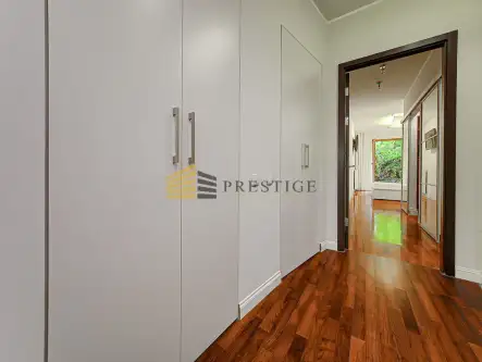 Warszawa ,  Sarmacka   9